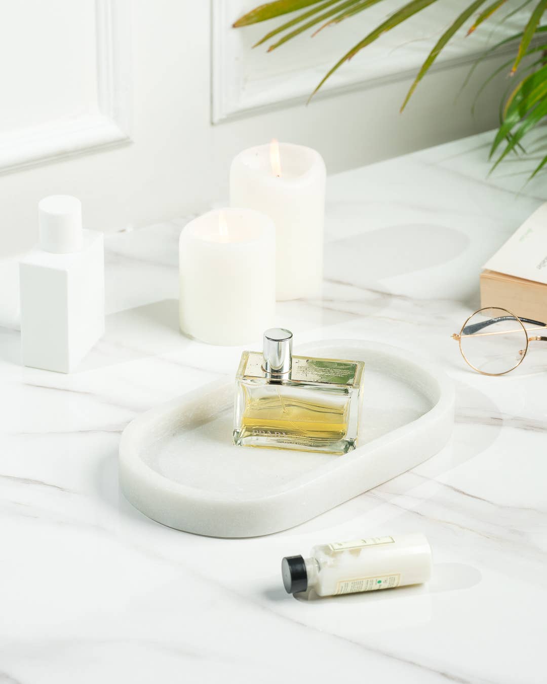 Aquila White Marble Tray - Lemonberry.ca